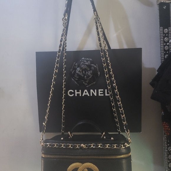 Chanel vintage handbag very good condition - Picture 4 of 9